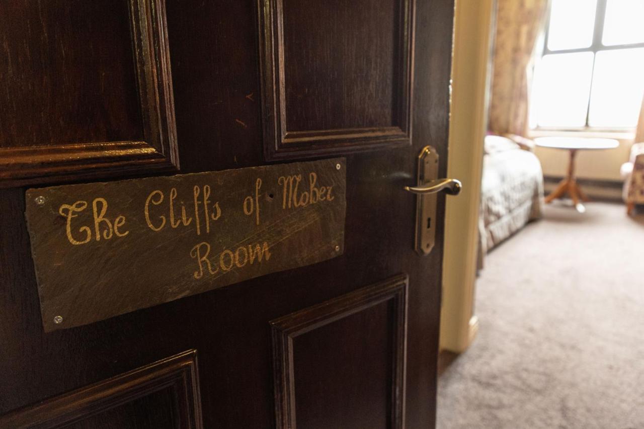 Hotel Ballinalacken Castle Doolin